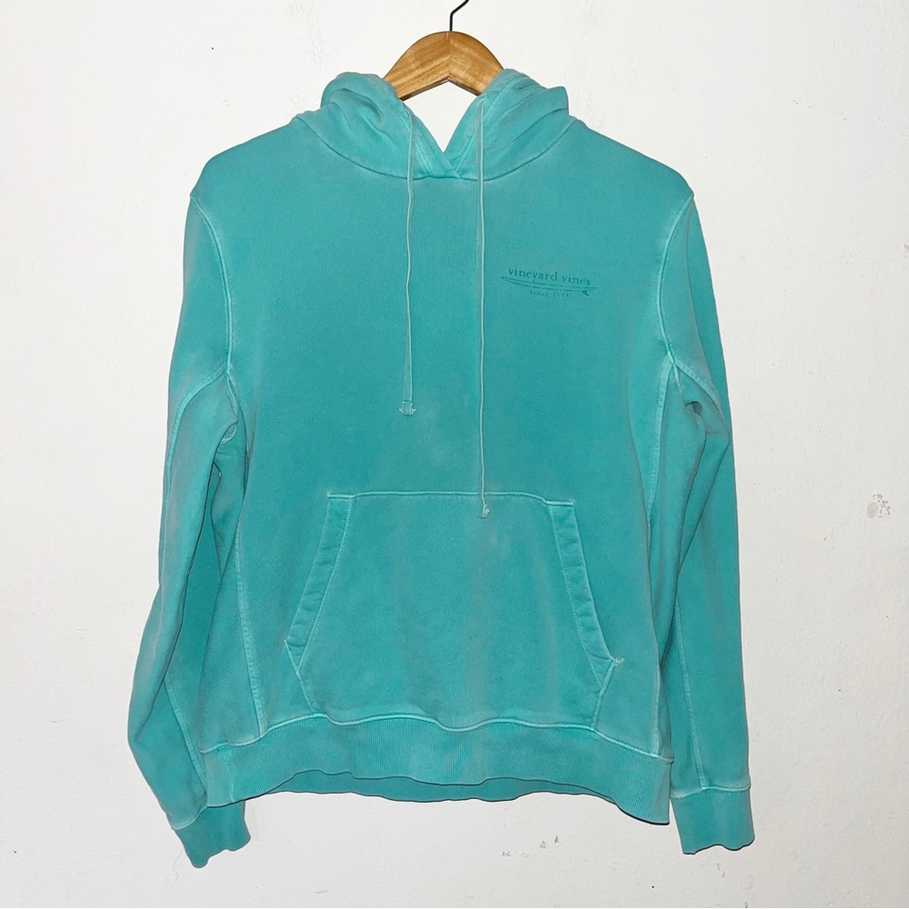 Vineyard Vines Hoodie Men’s M Kangaroo Pocket Sweatshirt Coastal Beach Preppy
